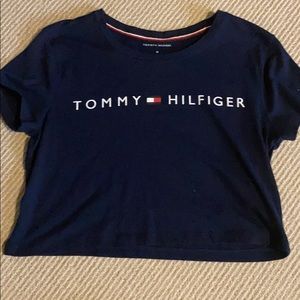 Tommy Hilfiger cropped tee!